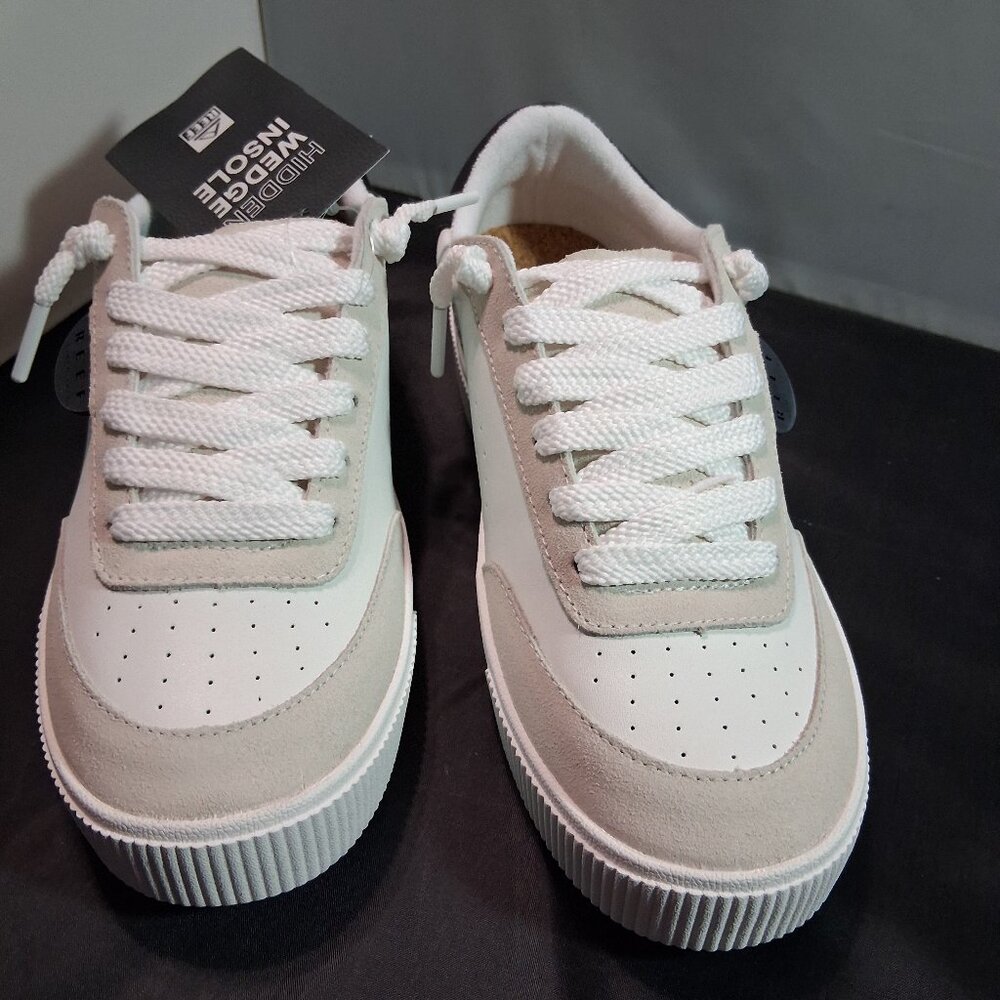 REEF LAY DAY SEAS Sneakers CJ5181 NIB Size 8.5
